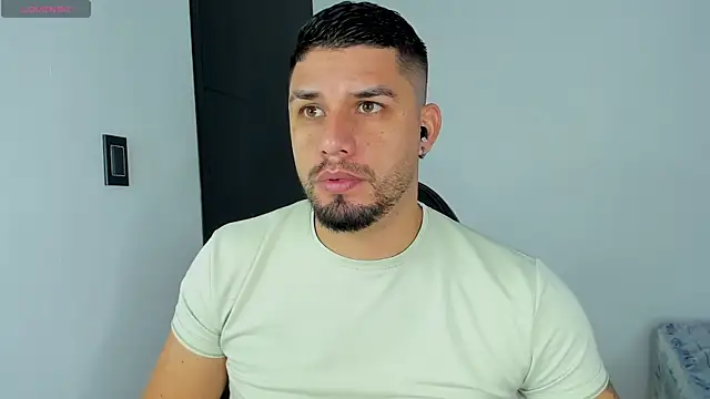 Snapshot of Jacob19_ chatting on September 18, 2025, 12:52 pm Jacob19 online show from September 18, 2025, 12:52 pm