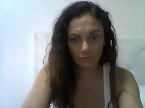Snapshot of dulcefanny chatting on February 7, 2026, 6:32 am dulcefanny online show from February 7, 2026, 6:32 am