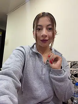 Snapshot of Karlee_Grey1 chatting on June 10, 2026, 3:08 am Karlee Grey1 online show from June 10, 2026, 3:08 am