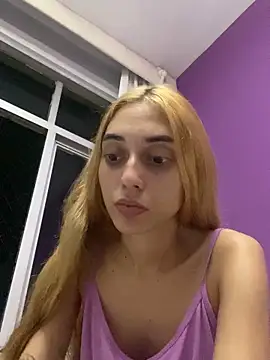 Snapshot of loirinhaaa chatting on February 20, 2026, 4:42 am loirinhaaa online show from February 20, 2026, 4:42 am