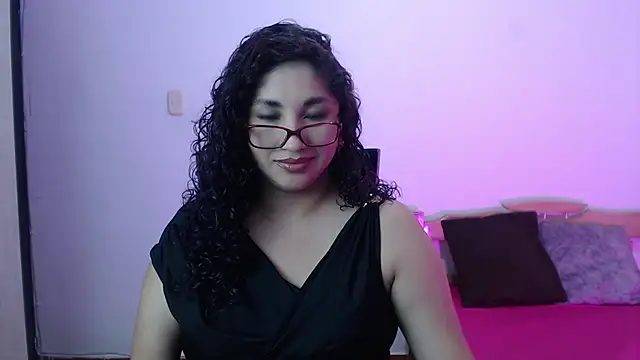 Gia Dior online show from November 15, 2025, 11:09 pm