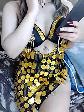 Snapshot of shahinaz-123 chatting on February 16, 2026, 10:58 am shahinaz-123 online show from February 16, 2026, 10:58 am