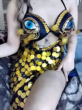 Snapshot of shahinaz-123 chatting on February 18, 2026, 10:44 am shahinaz-123 online show from February 18, 2026, 10:44 am