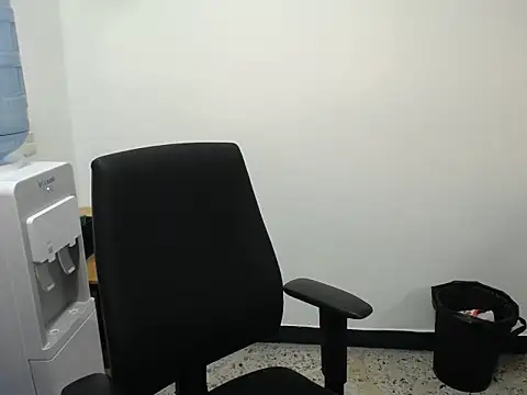 Alice-08 online show from May 20, 2026, 4:48 pm