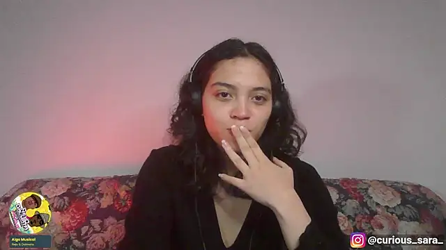  curiouskitten  online show from March 25, 2026, 2:33 am