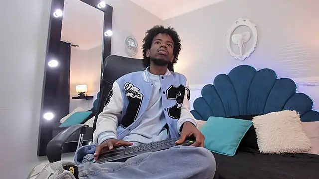 AllexJacob online show from October 28, 2025, 12:59 pm