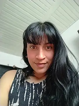 gabii hardy online show from July 28, 2026, 12:34 pm