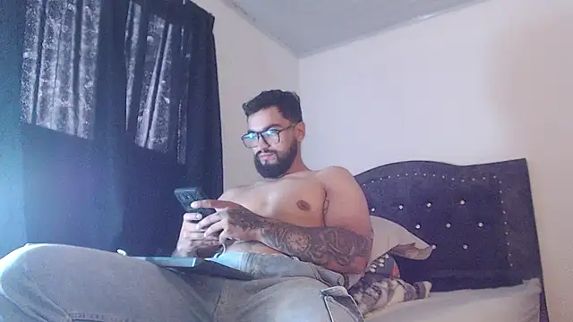 Chrys harris77 online show from April 10, 2026, 9:55 pm