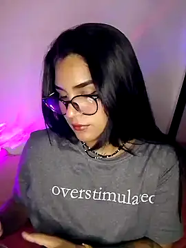 Renata Zoe online show from September 22, 2025, 1:33 am