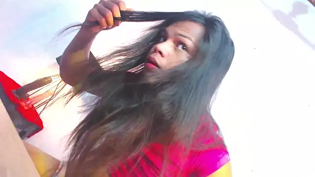 Snapshot of kynthy_bitchy chatting on December 4, 2025, 12:42 am kynthy bitchy online show from December 4, 2025, 12:42 am