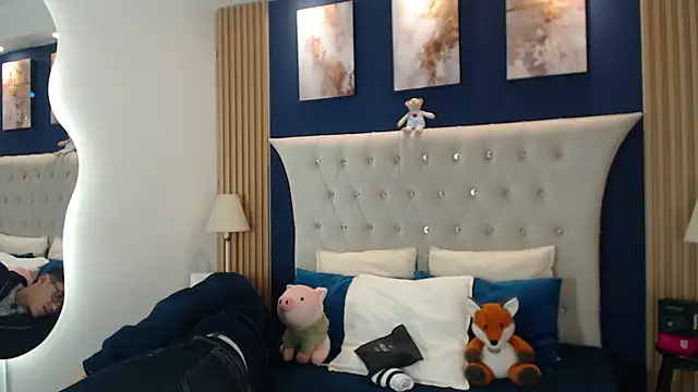 Snapshot of SalvadorFit chatting on February 23, 2026, 8:20 pm SalvadorFit online show from February 23, 2026, 8:20 pm