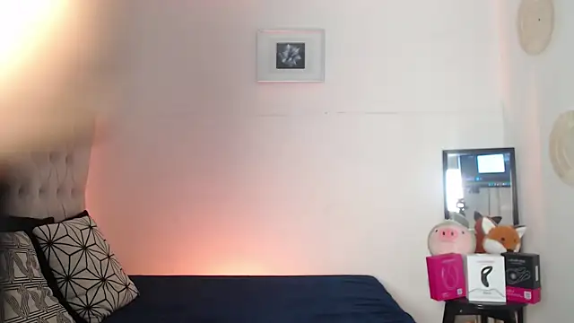 Snapshot of SalvadorFit chatting on November 14, 2025, 8:34 pm SalvadorFit online show from November 14, 2025, 8:34 pm