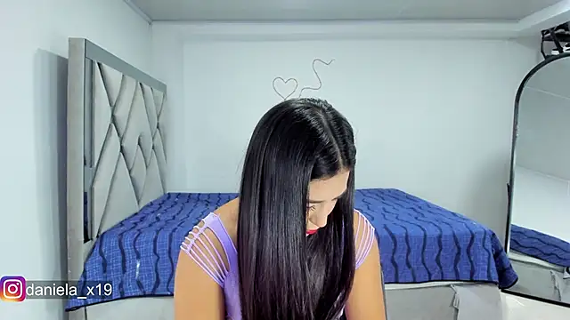 Snapshot of Daniela_x19 chatting on February 19, 2026, 12:40 am Daniela x19 online show from February 19, 2026, 12:40 am