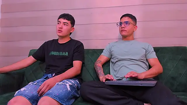 axel vega online show from November 27, 2025, 7:36 pm