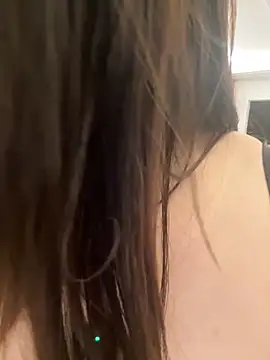 Kayla-love online show from April 15, 2026, 3:27 pm