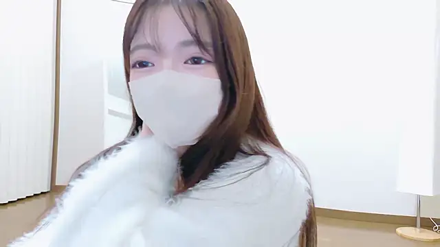 Mirai H ch online show from November 9, 2025, 4:05 am