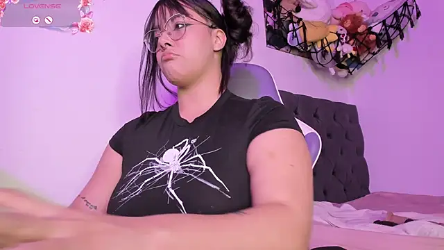 Lilithh Kuro online show from March 4, 2026, 12:07 am