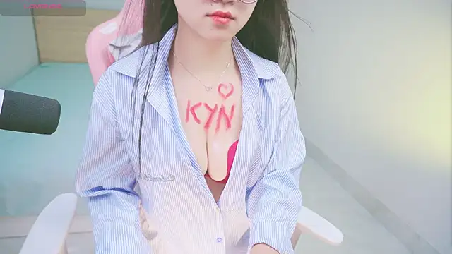 Cherry-26 online show from December 14, 2025, 8:09 am