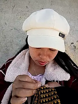 tulipsexy online show from December 19, 2025, 3:21 am