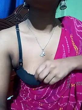 Snapshot of Cute_Couple59 chatting on December 15, 2025, 7:09 pm Cute Couple59 online show from December 15, 2025, 7:09 pm