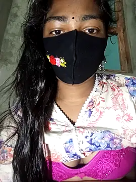 Snapshot of Cute_Couple59 chatting on February 13, 2026, 9:48 pm Cute Couple59 online show from February 13, 2026, 9:48 pm