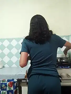 Vale stone  online show from January 6, 2026, 10:47 pm