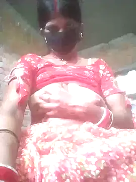 Snapshot of Hott_cutgirl chatting on October 21, 2025, 9:09 am Hott cutgirl online show from October 21, 2025, 9:09 am