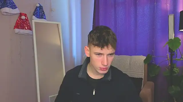 Snapshot of Max_Foks chatting on January 15, 2026, 7:45 am Max Foks online show from January 15, 2026, 7:45 am