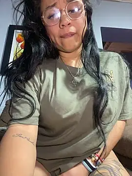 Rouus14 online show from November 8, 2025, 9:02 am