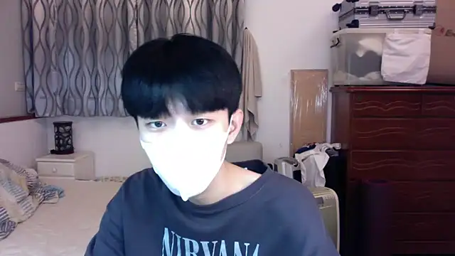 kai101010 online show from November 3, 2025, 3:26 pm