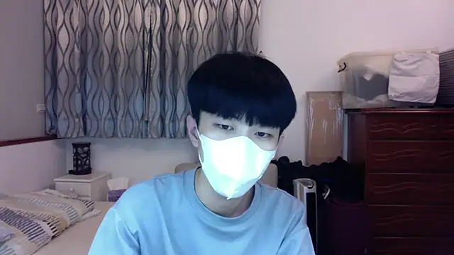 kai101010 online show from October 3, 2025, 4:52 pm