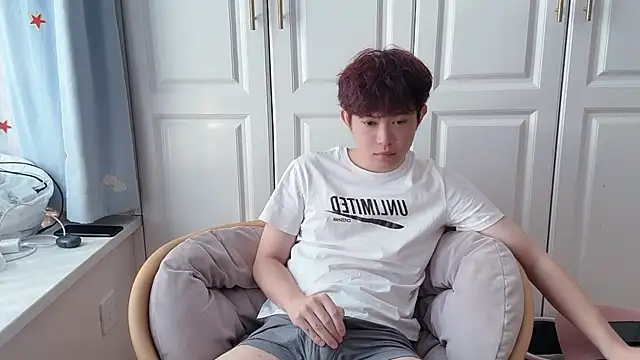 xlong00099 online show from October 9, 2025, 5:30 am