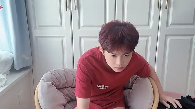 xlong00099 online show from October 4, 2025, 5:09 am