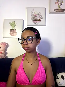 Suzanelee1 online show from January 7, 2026, 1:27 pm