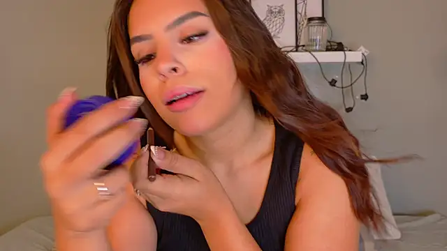 KeendraFox  online show from November 9, 2025, 11:36 am