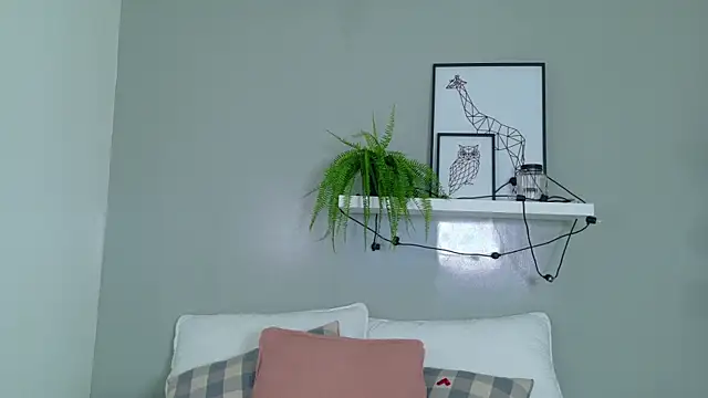 KeendraFox  online show from October 25, 2025, 10:25 am