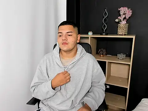 NathanGrand  online show from October 8, 2025, 4:14 am