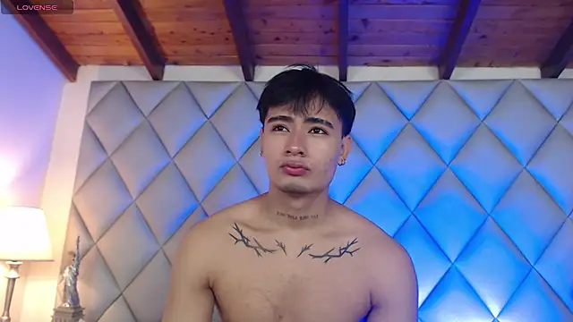 Clement Reyes online show from November 11, 2025, 12:55 pm