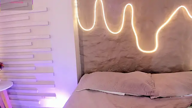 Naomy gyal online show from November 22, 2025, 7:13 pm