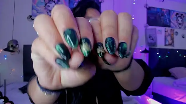 SabrinaV  online show from March 26, 2026, 11:30 am