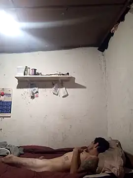 Lionardovssf35 online show from December 17, 2025, 1:05 pm