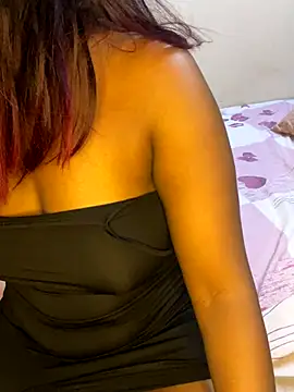 morjana2001 online show from September 27, 2025, 9:54 pm