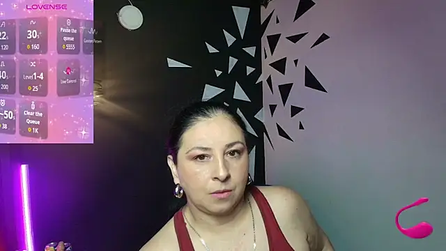 AgataThompson  online show from October 9, 2025, 7:36 pm