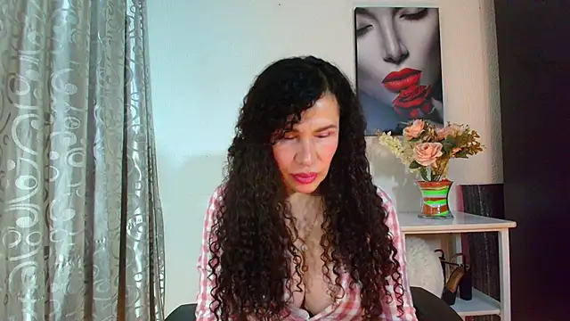 Snapshot of Lina_444 chatting on September 25, 2025, 2:06 am Lina 444 online show from September 25, 2025, 2:06 am