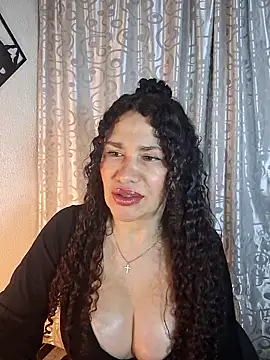 Lina 444 online show from April 9, 2026, 1:40 am