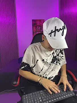 nicocoox online show from April 11, 2026, 7:45 am