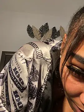 Snapshot of QUEENCALIMOD chatting on February 23, 2026, 7:31 am QUEENCALIMOD online show from February 23, 2026, 7:31 am