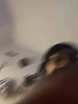 Snapshot of QUEENCALIMOD chatting on November 10, 2025, 12:26 am QUEENCALIMOD online show from November 10, 2025, 12:26 am