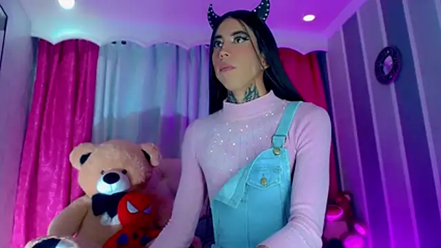 Julia Bulette1 online show from March 29, 2026, 1:18 am