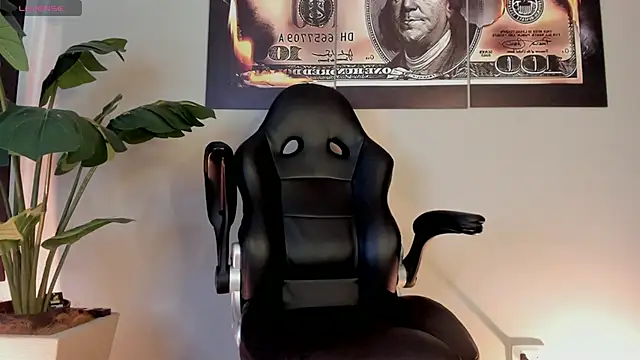 chrizmacgregor online show from April 15, 2026, 7:58 pm